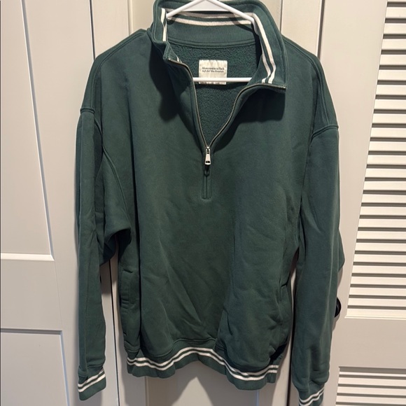 Abercrombie & Fitch Sweaters - NWOT Abercrombie & Fitch Forest Green Zip-Up Sweater